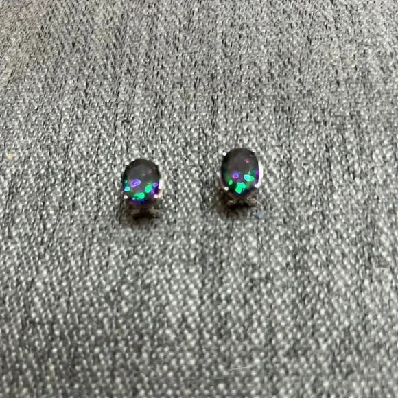 NWOT 10CT Northern Lights Quartz in Sterling Silver Earrings with Omega Backs - Picture 5 of 8